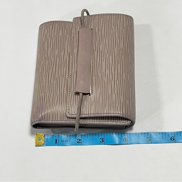 LOUIS Vuitton Elastic Epi Wallet - Picture 15 of 16
